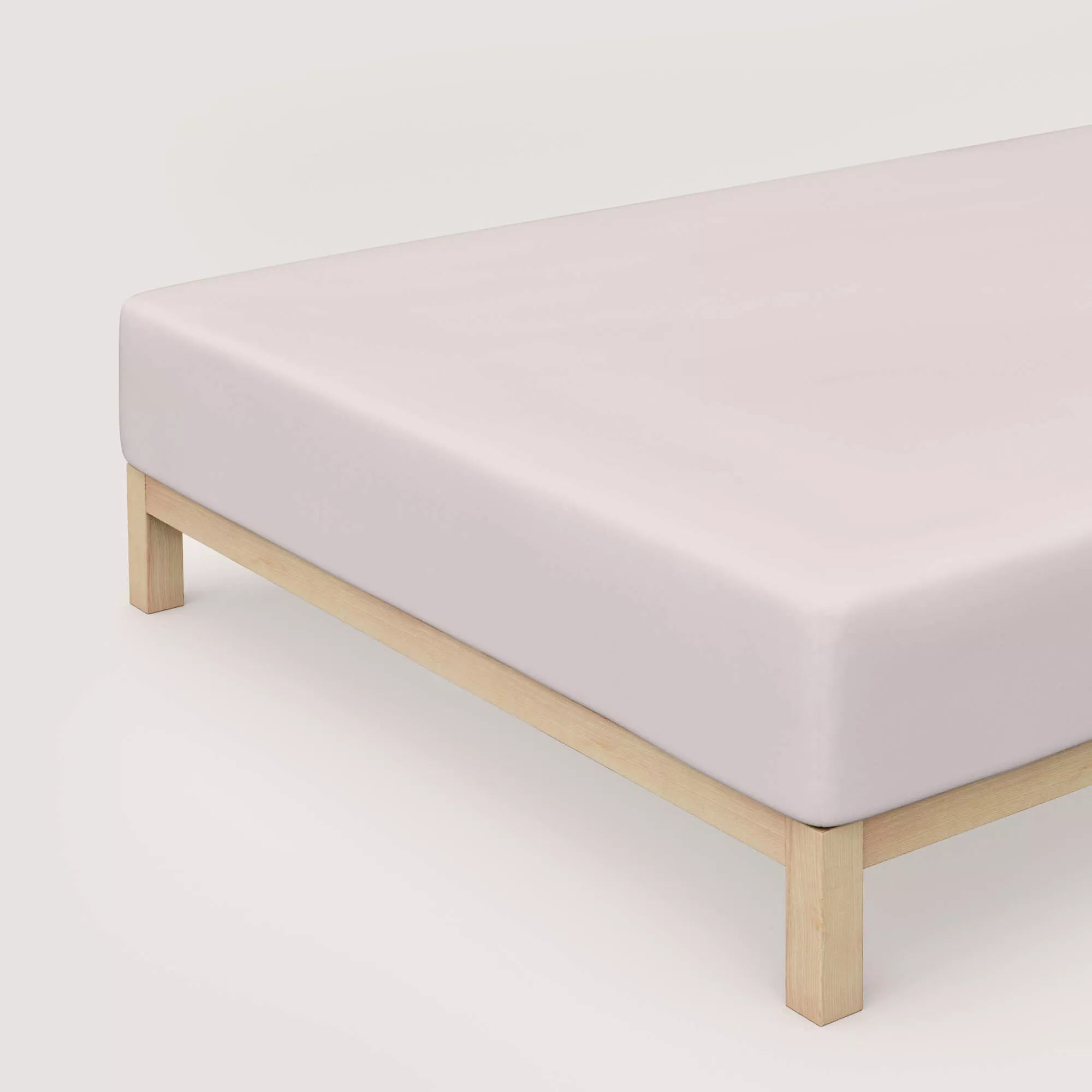 Spannbettlaken Pure Boxspring von Schlafgut in Farbe sand light aus 95% Bio-Baumwolle und 5% Elasthan auf Bett in Vogelperspektive